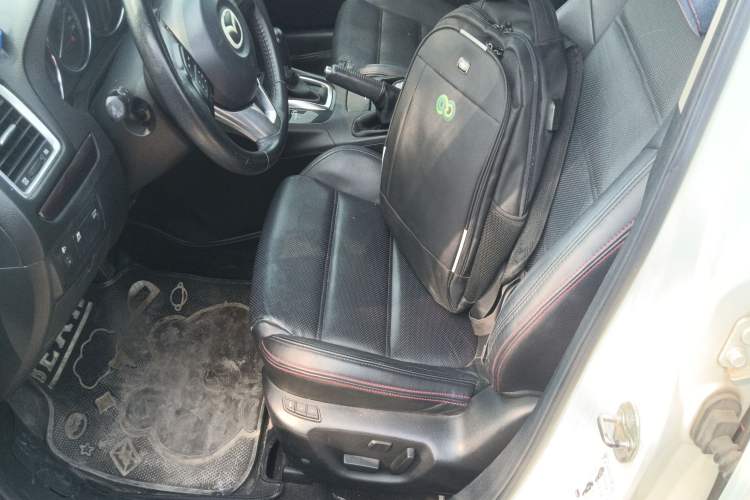 Used Mazda Atenza 2014 2.0L Blue Sky Luxury Edition
