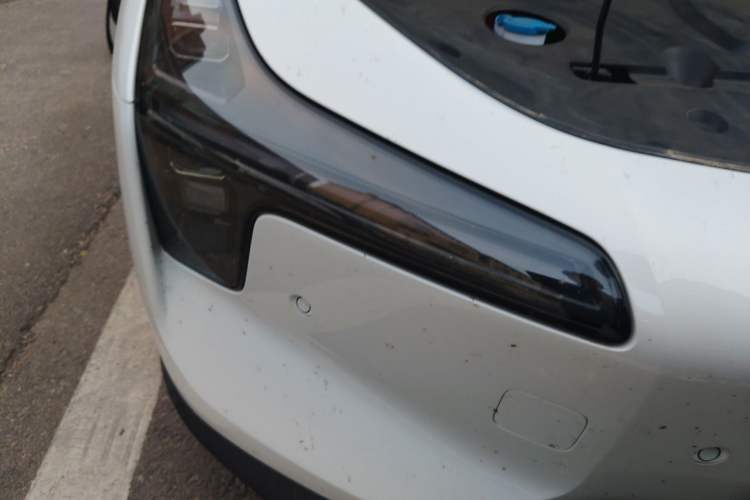 Used XPeng MONA M03 2025 600 with Ultra-Long Range Max Right Front Headlight