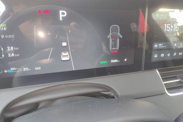 Used Li Auto ONE 2021 Extended-Range 6-Seater Version Odometer Close Up