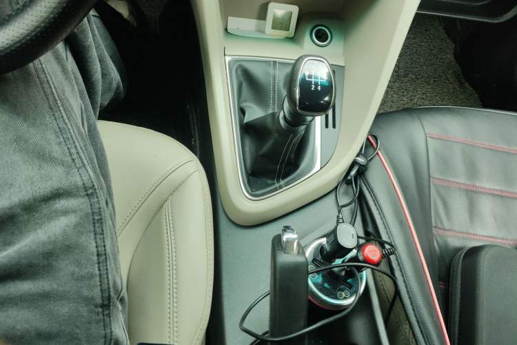 Used Buick GT 2017 15N Manual Elite Version Gear Lever