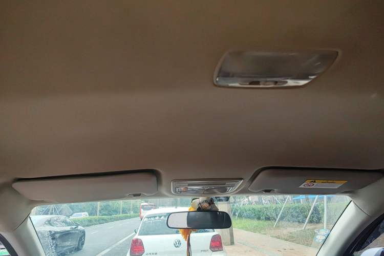 Used Honda Vezel 2017 1.5L CVT 2WD Comfort Model Headliner