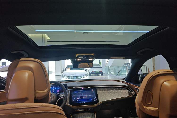 Used Mercedes-Benz E-Class 2025 Facelift E 300 L Fashion Edition
