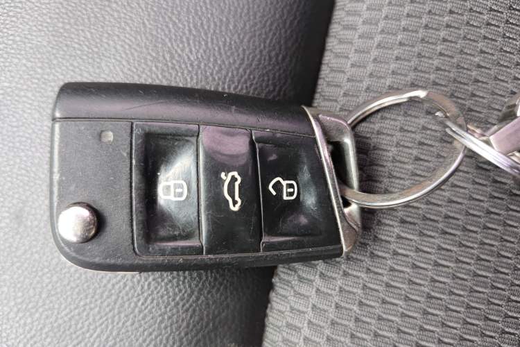 Used Volkswagen Golf Sportsvan 2016 230TSI Automatic Trend Edition
