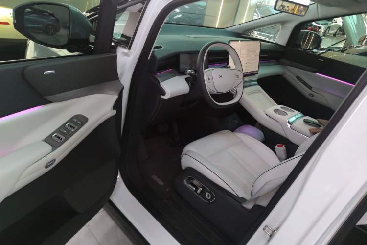 Used XPeng X9 2025 650 Long-Range Max