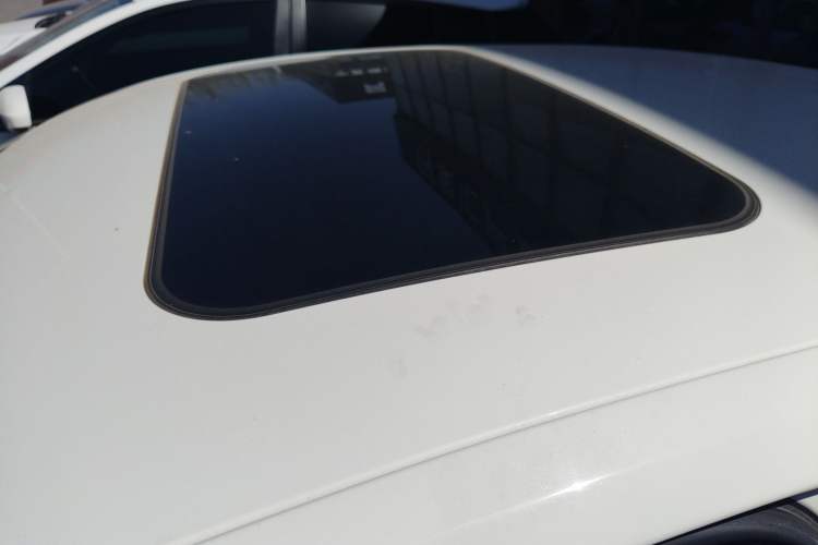 Used Volkswagen Sagitar 2014 Revised Version 1.6L Automatic Leading Edition Roof