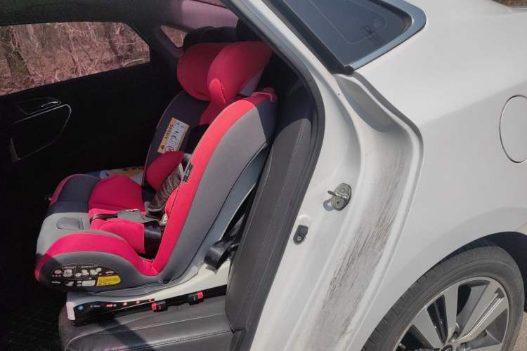 Used Hyundai Mistra 2016 1.8L Automatic Deluxe DLX Model Left Rear Seat