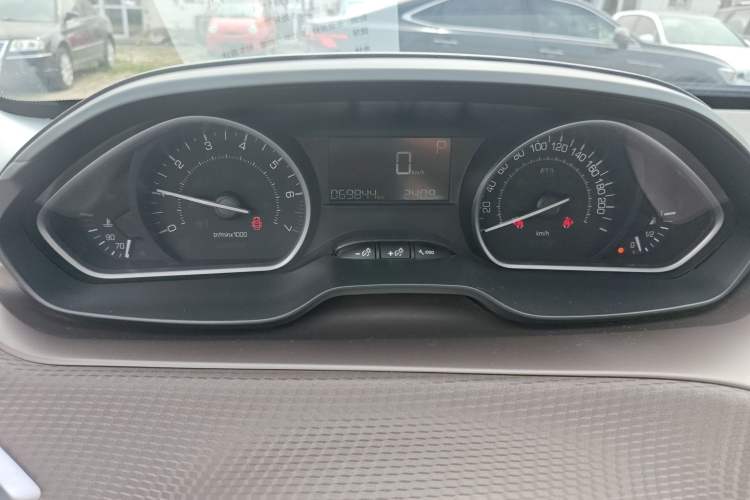 Used Peugeot 2008 2014 1.6L Automatic Fashion Edition Instrument Cluster