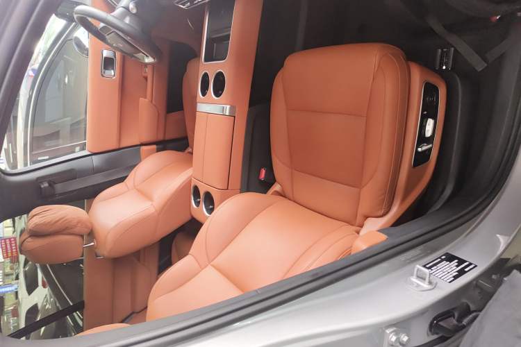 Used Li Auto L8 2023 Pro Model
