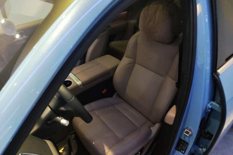 Used Li Auto L7 2025 Ultra Smart Refreshed Edition Left Front Seat