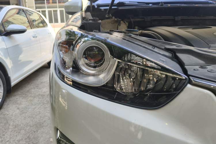 Used Mazda CX-5 2013 2.5L Automatic 4x4 Luxury Version
