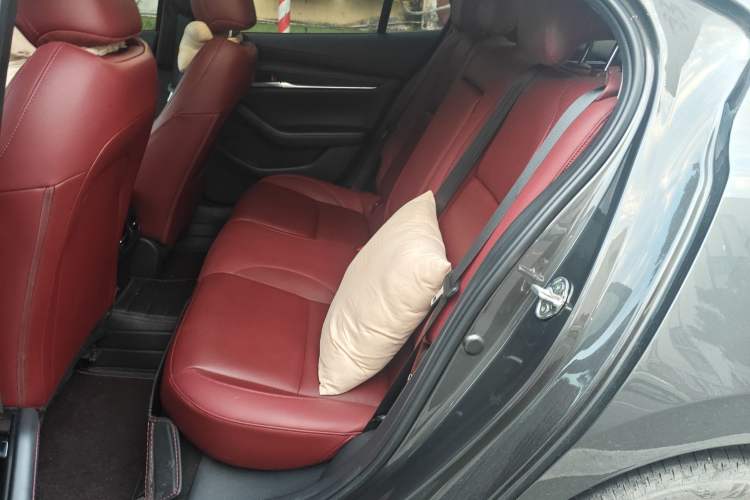 Used Mazda Mazda 3 Axela 2023 2.0L Automatic ZhiZhen Edition