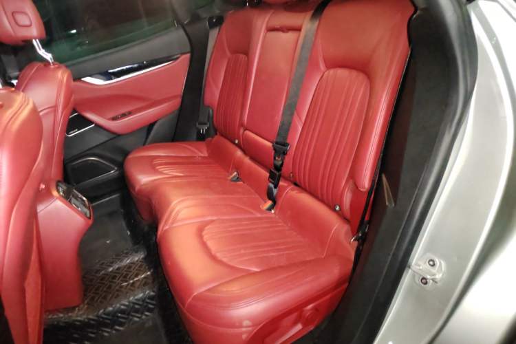 Used Maserati Levante 2018 3.0T Standard Edition Left Rear Seat