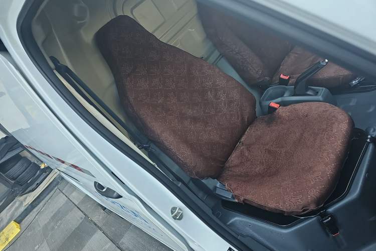 Used Farizon Xingxiang V 2023 V6E Ningde Times 41.86kWh Value Edition
