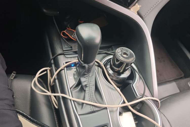 Used Toyota Camry 2023 2.0G Luxury Edition
