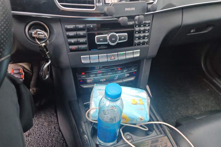 Used Mercedes-Benz E-Class 2014 E 260 L Sport Edition Audio And AC Panel