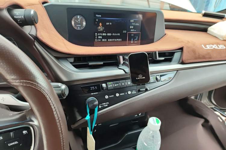 Used Lexus ES 2018 200 Excellence Edition China V Standard Audio And AC Panel