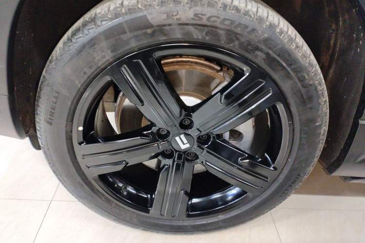 Used Polestones 01 2023 Deluxe 6-Seater Version
