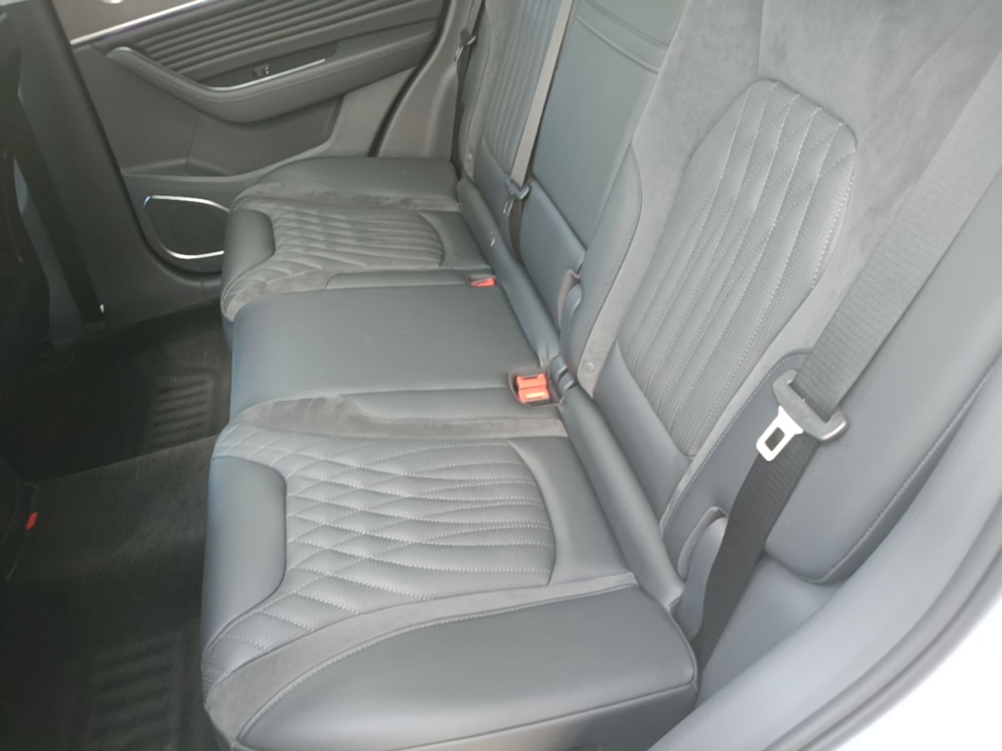 Hongqi HS5 2023 2.0T Qixiang Pro Edition — снимка 20