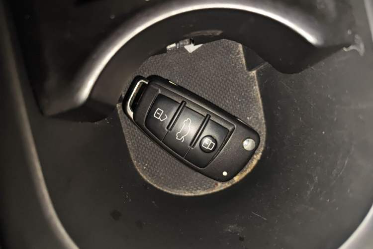 Used Audi Q2L 2022 35 TFSI Fashionable and Elegant Model
