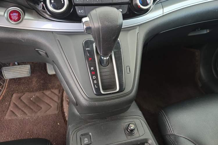 Used Honda CR-V 2015 2.0L two-wheel drive Fashion Edition