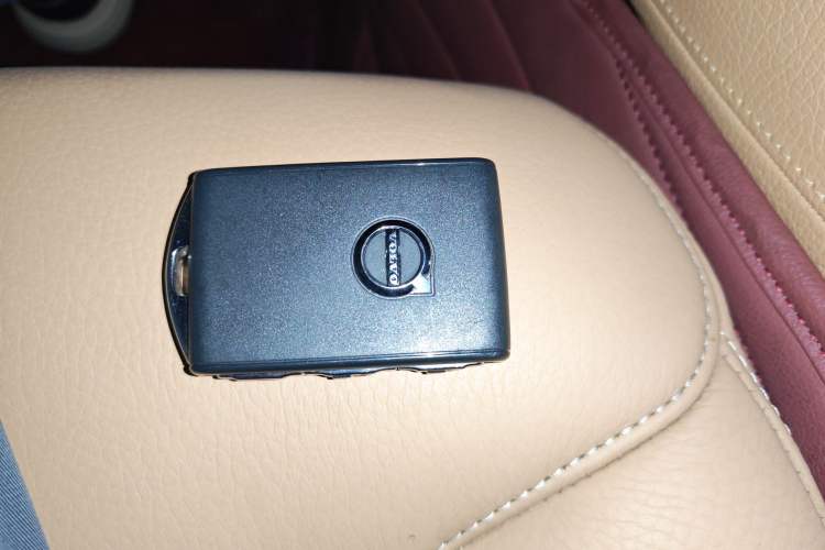 Used Volvo S90 2017 T5 Zhiyuan Edition