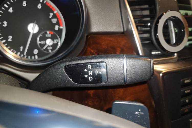 Used Mercedes-Benz M-Class 2014 ML 400 4MATIC Dynamic Model
