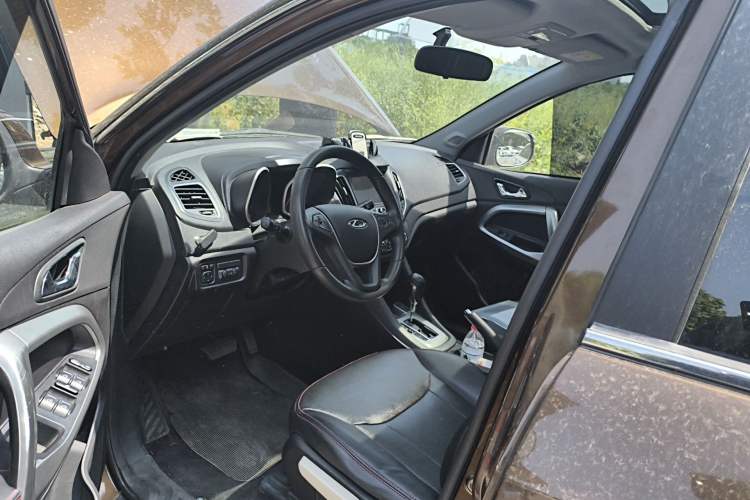 Used Chery Tiggo 5 2014 2.0L CVT Joyful Edition