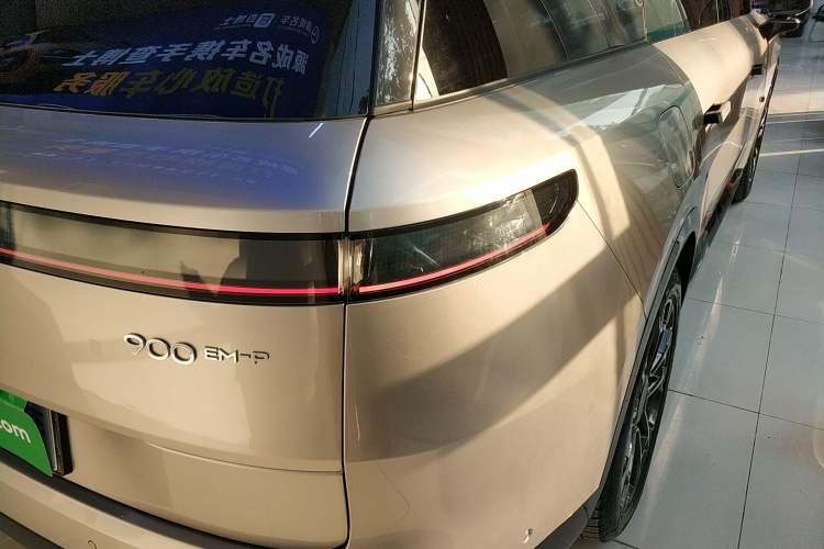 Used Lynk & Co 900 2025 1.5T Ultra
