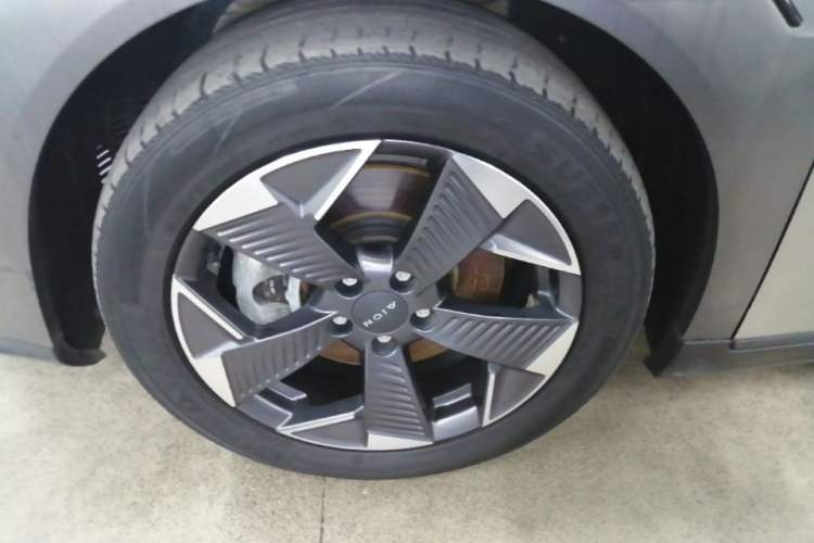 Used AION Y 2022 70 Intelligent Edition Lithium Iron Phosphate