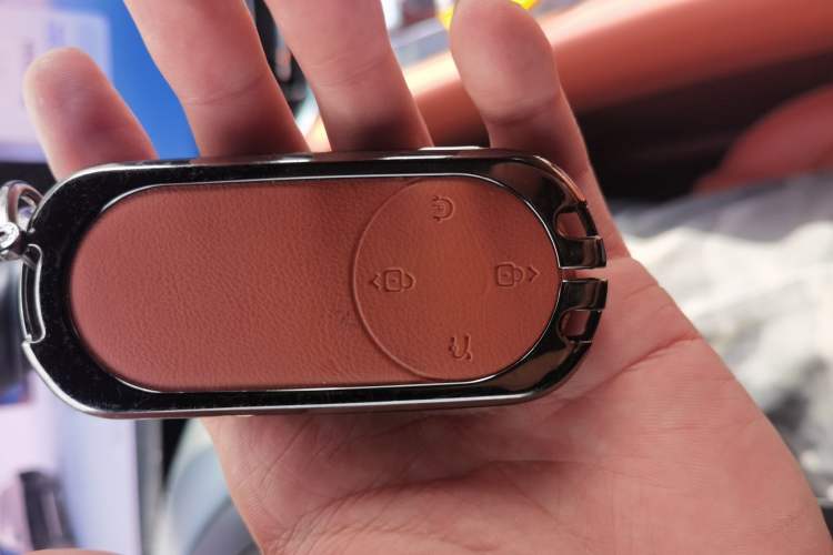 Used Hima AITO M9 2024 Range-Extended Ultra Version 42 kWh 6-Seater Model Vehicle Key