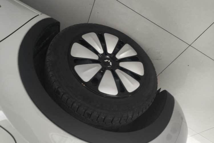 Used Wuling Bingo 2023 333 km Lingxi Connected+ Version
