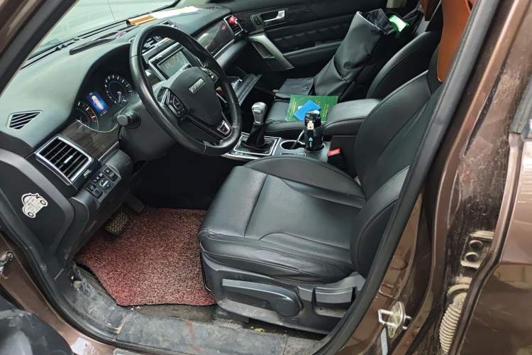 Used Haval H2 2016 Red-Label 1.5T Automatic Two-Wheel Drive Luxury Model Driver Seat