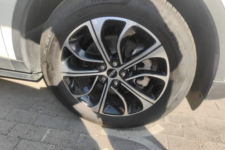 Used Lincoln Nautilus 2025 2.0T All-Wheel-Drive Zunrui Edition Right Front Wheel Hub