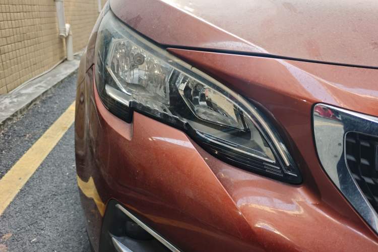 Used Peugeot 4008 2017 350THP Elite Edition Right Front Headlight