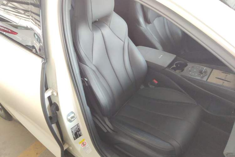 Used BYD Seal 06 New Energy 2025 DM-i Smart Drive 80KM Luxury Model Right Front Seat