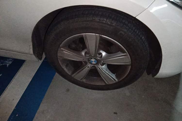 Used BMW 2 Series 2014 220i Leading Model
