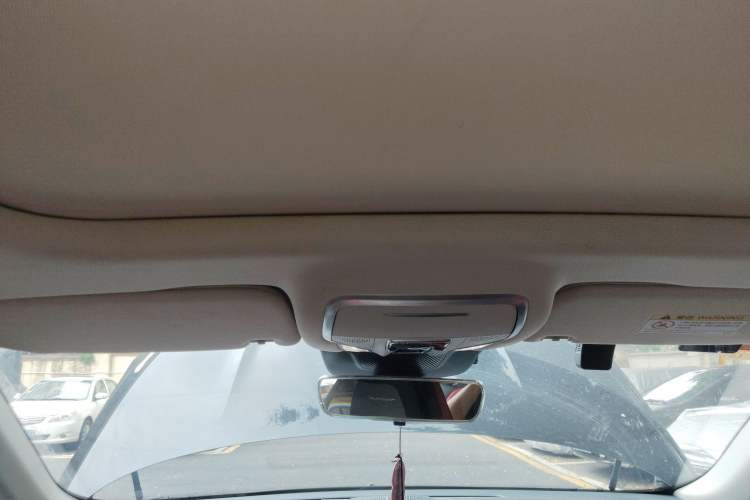 Used Hongqi HS3 2023 1.5T Two-Wheel Drive Shanwei Edition Headliner