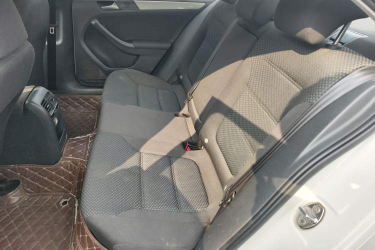 Used Volkswagen Sagitar 2014 Revised Version 1.6L Automatic Leading Edition
