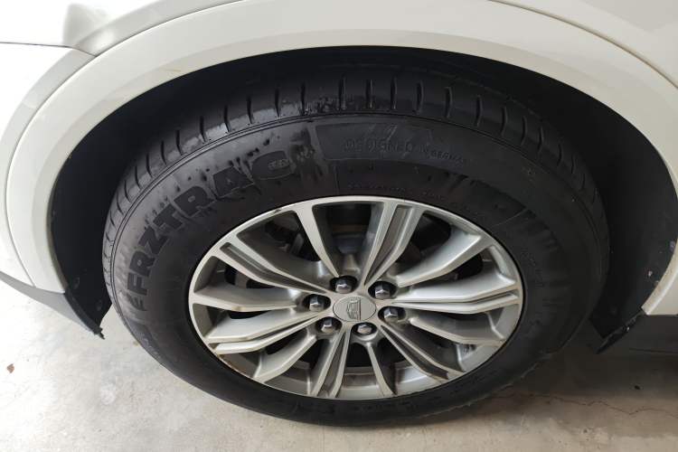 Used Cadillac XT5 2016 28T Four-Wheel Drive Luxury Model