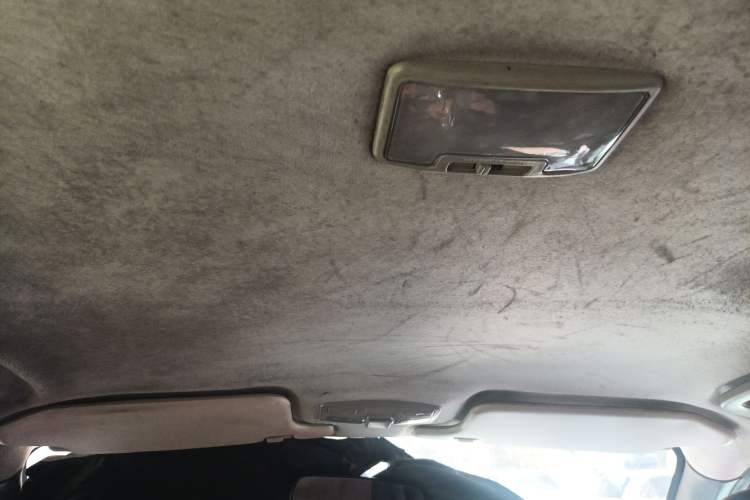 Used Higer Longwei 2015 2.8T Diesel Manual Two-Wheel Drive Big Double Classic Edition JE493
