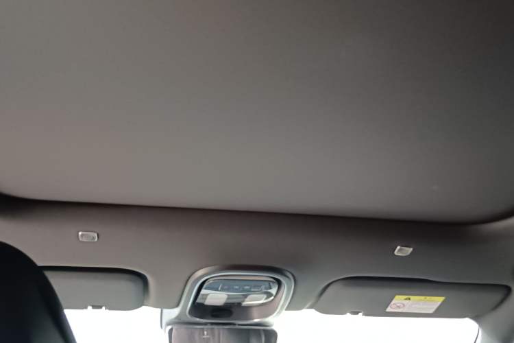 Used Deepal S07 2023 200Max Range-Extended Version
