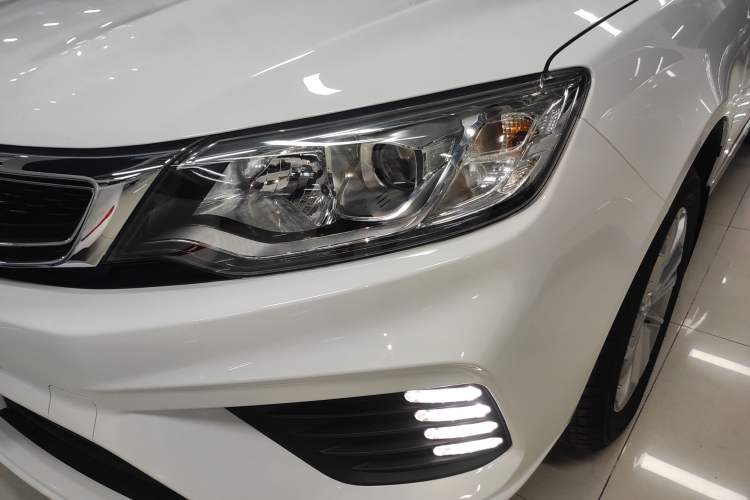 Used Geely Auto Vision 2020 1.5L CVT Asian Games Edition Left Front Headlight