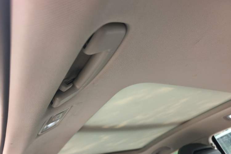 Used Volkswagen Magotan 2023 2 Million Units Commemorative Edition 330TSI DSG Luxury Version Headliner