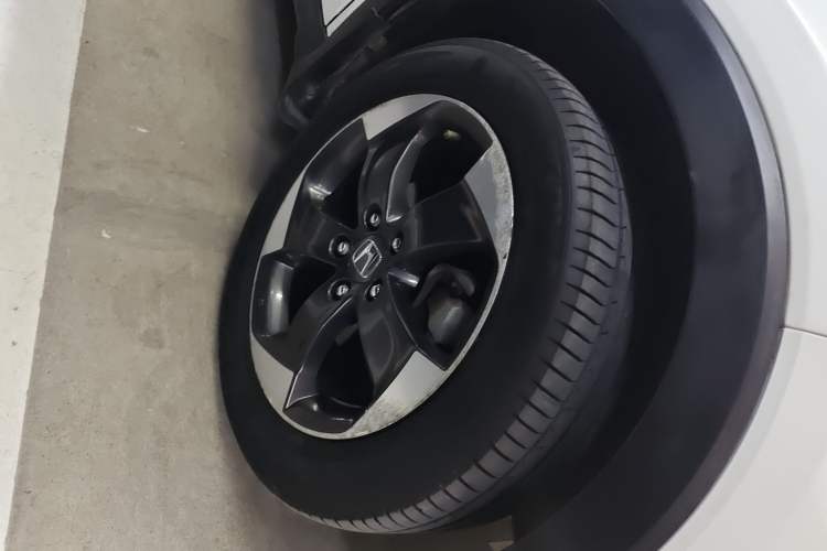 Used Honda Vezel 2016 1.8L CVT Front-Wheel Drive Pioneer Edition Right Front Wheel Hub