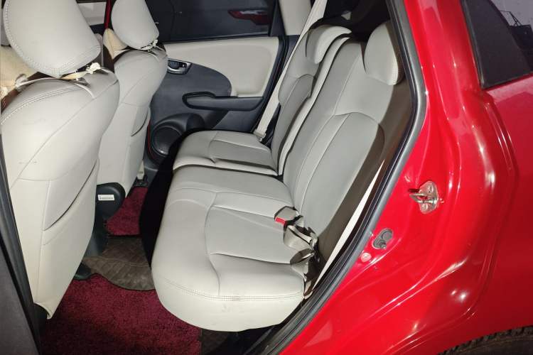 Used Honda Fit 2011 1.3L manual Comfort version