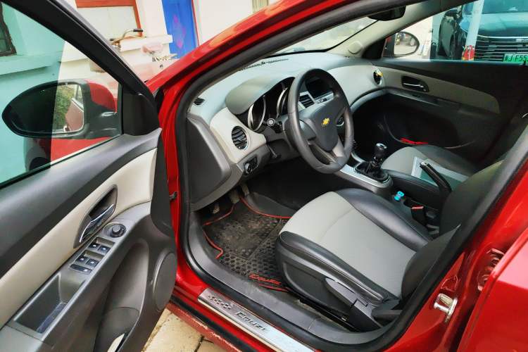 Used Chevrolet Cruze 2012 1.6L SL MT