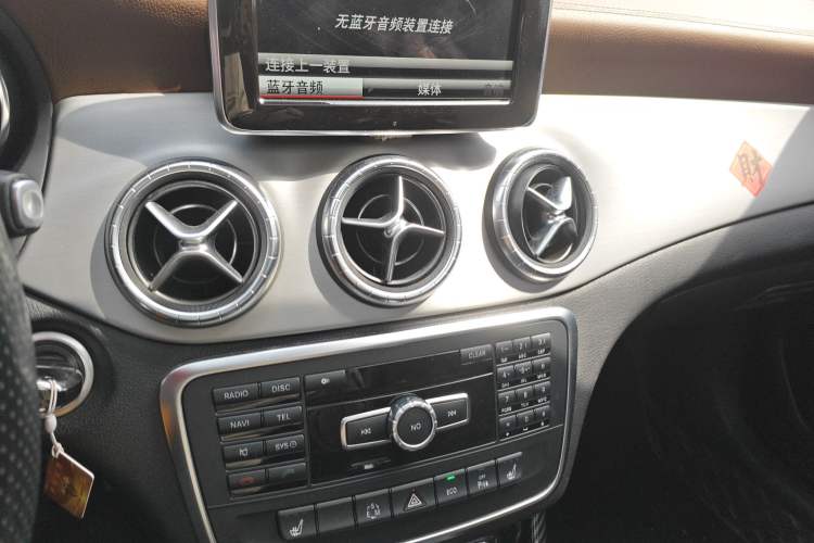 Used Mercedes-Benz CLA 2014 CLA 260 4MATIC Audio And AC Panel