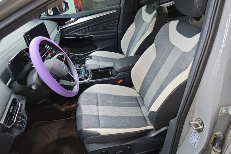 Used Volkswagen ID.4 CROZZ 2022 Pure Edition Limited Edition Left Front Seat