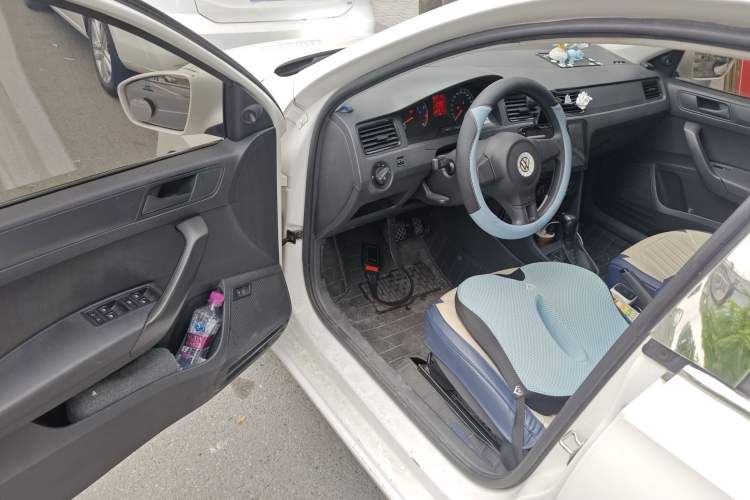 Used Volkswagen Santana 2015 1.6L Automatic Fashion Edition