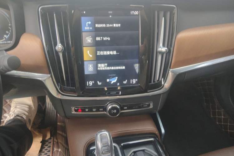 Used Volvo S90 New Energy 2019 T8 E-Drive Hybrid Intelligent Luxury Version China V Standard